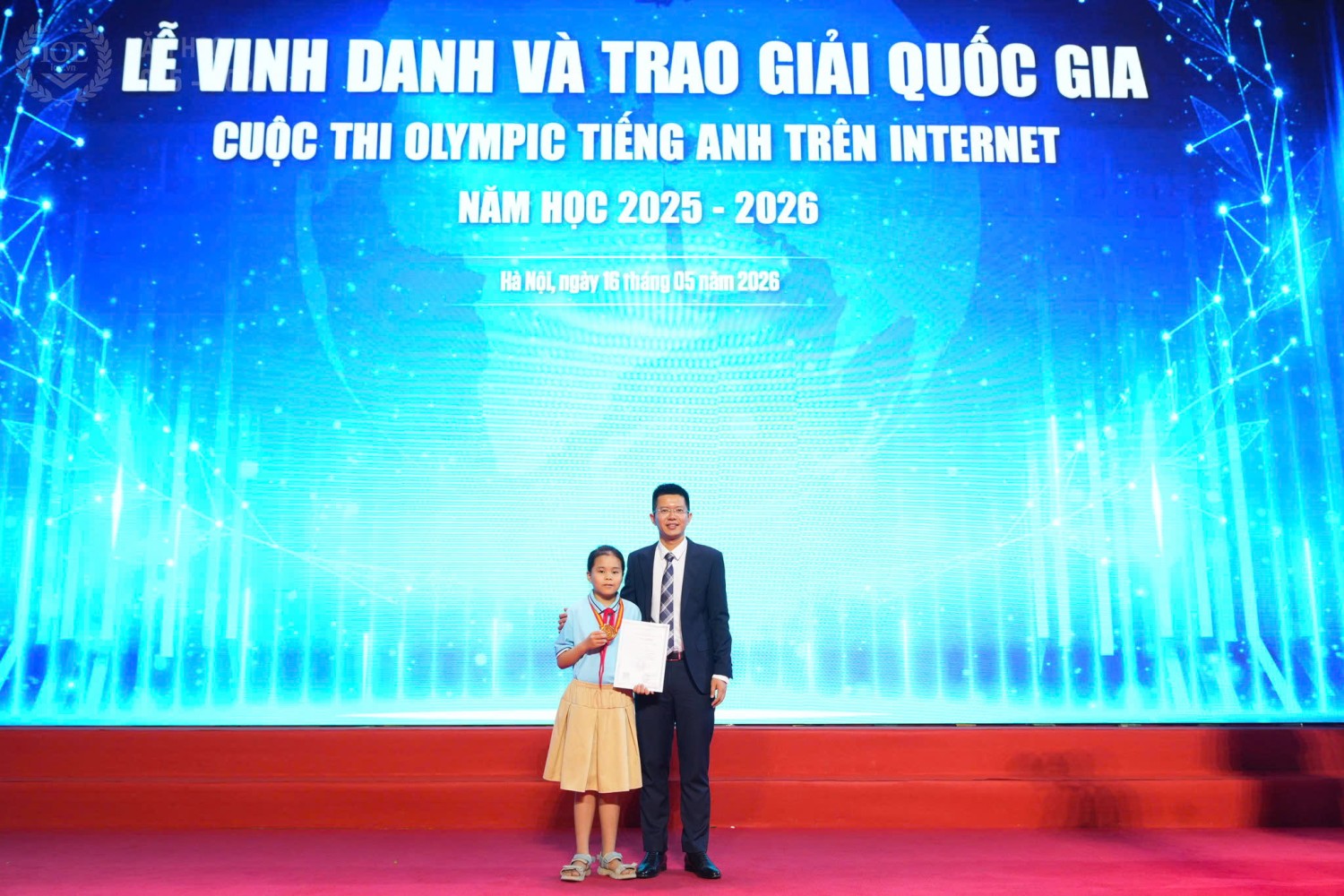 TỰ HÀO HỌC SINH TRƯỜNG TIỂU HỌC TÔ VĨNH DIỆN  VIẾT TIẾP TRANG SỬ VÀNG TRONG LỄ VINH DANH VÀ TRAO GIẢI CUỘC THI OLYMPIC TIẾNG ANH TRÊN INTERNET (IOE)  NĂM HỌC 2025-2026 TẠI HÀ NỘI