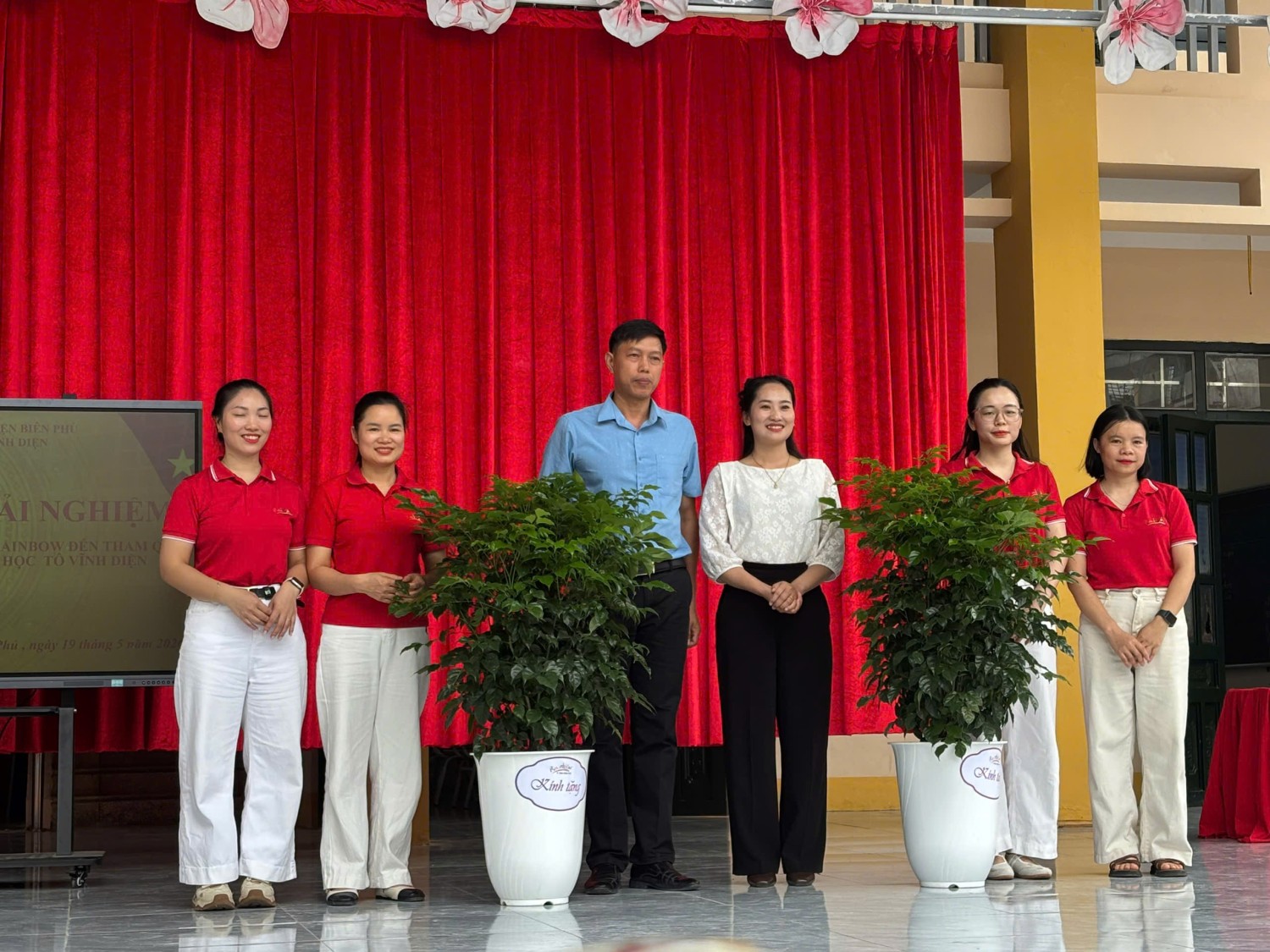 Trường Tiểu học Tô Vĩnh Diện đón các bé Trường Mầm non Rainbow đến tham quan, trải nghiệm