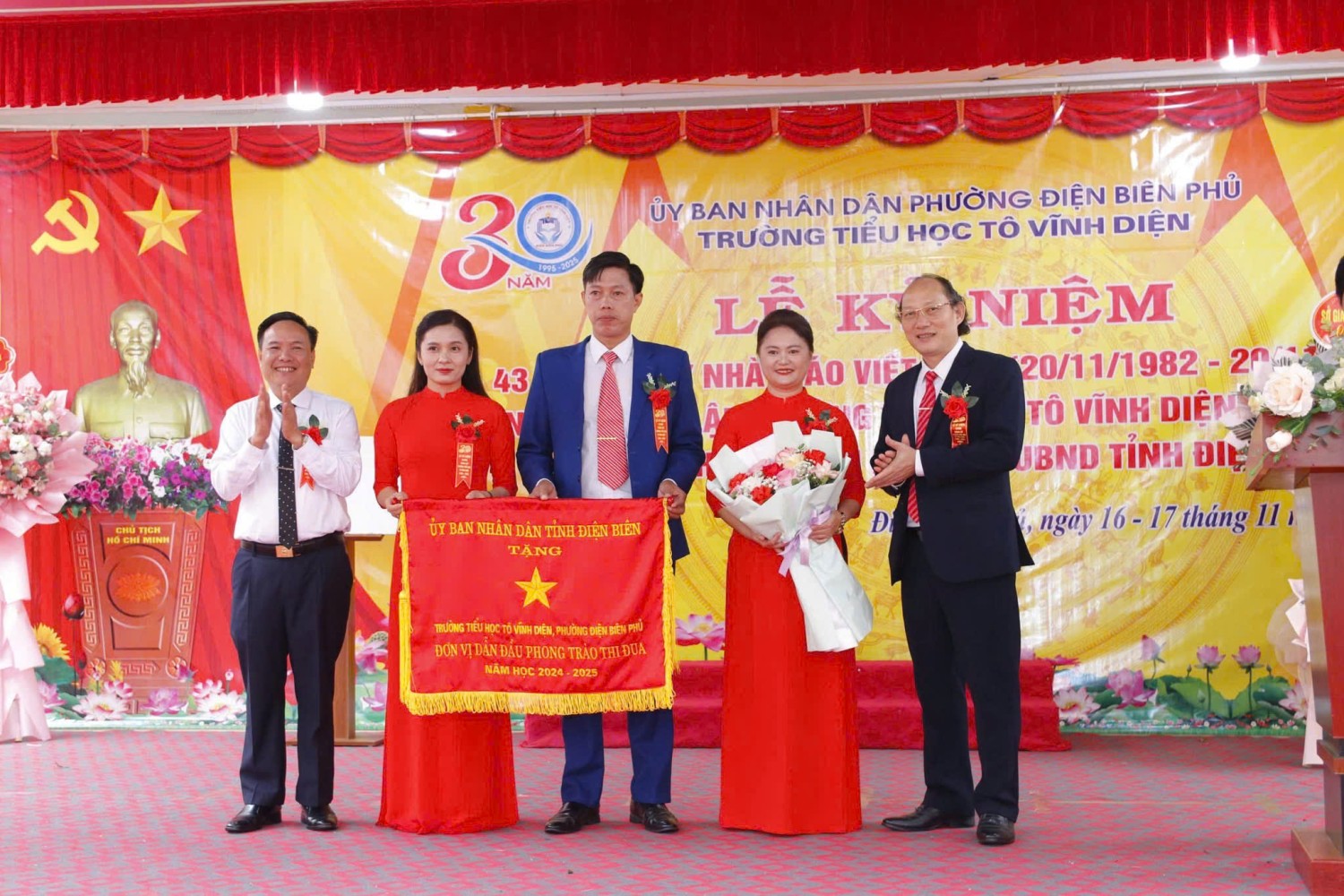 HÀNH TRÌNH HƠN 30 NĂM XÂY DỰNG VÀ PHÁT TRIỂN, TRƯỜNG TIỂU HỌC TÔ VĨNH DIỆN TỰ HÀO ĐÓN NHẬN HUÂN CHƯƠNG LAO ĐỘNG HẠNG BA