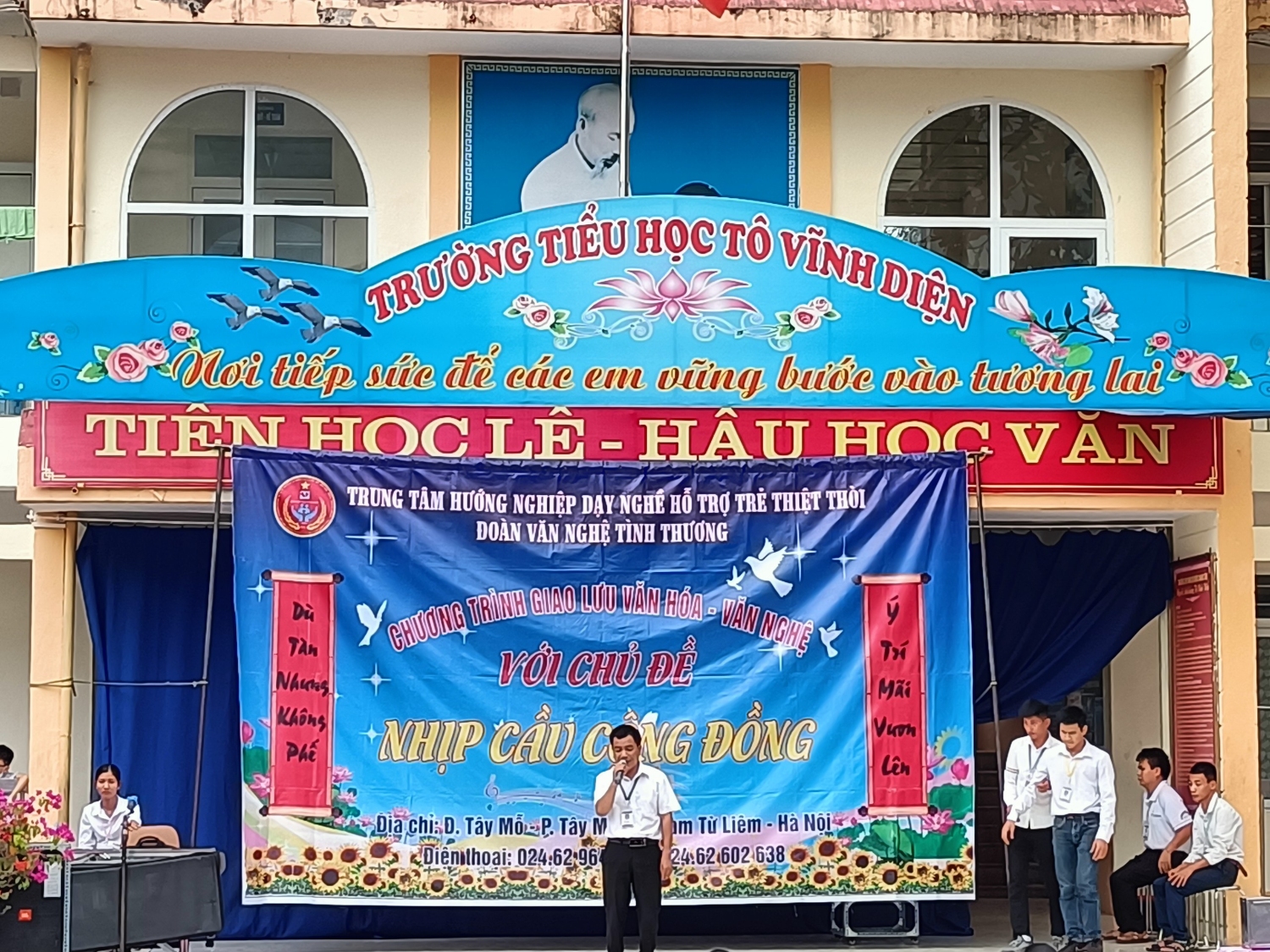 CHƯƠNG TRÌNH GIAO LƯU VĂN HÓA VĂN NGHỆ VỚI ĐỀ “ NHỊP CẦU CỘNG ĐỒNG” CÙNG TRUNG TÂM DẠY NGHỀ NHÂN ĐẠO VÀ TẠO VIỆC LÀM CHO NGƯỜI TÀN TẬT VIỆT NAM.