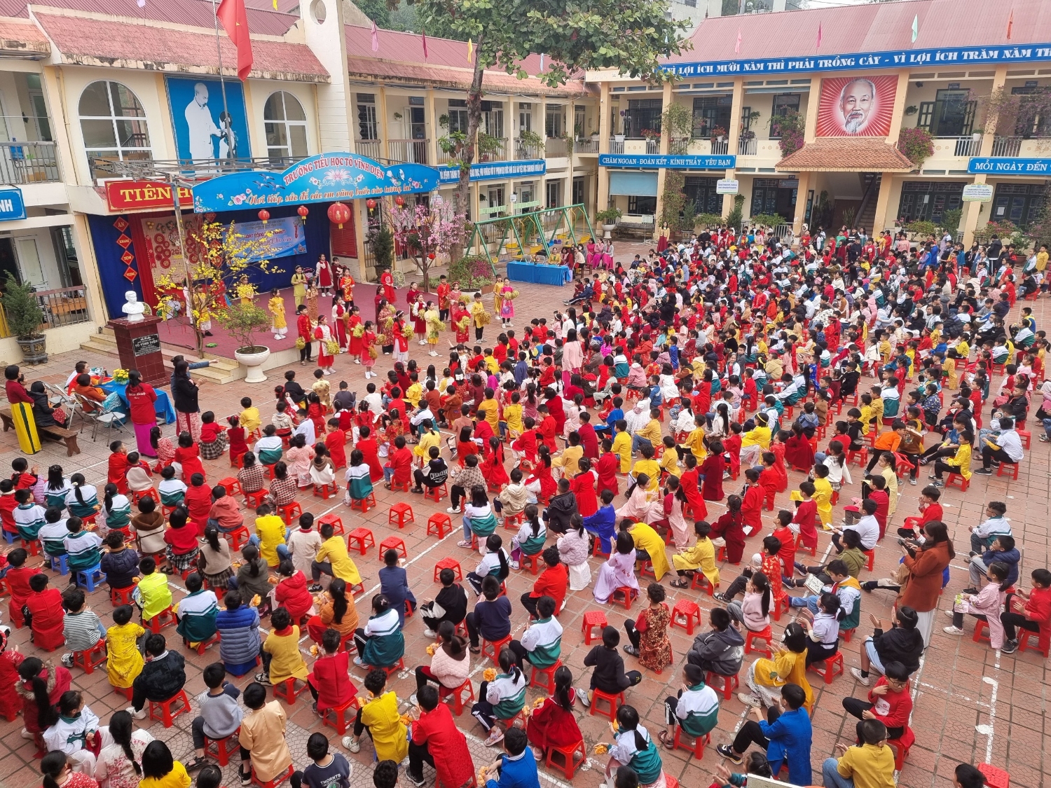 TRƯỜNG TIỂU HỌC TÔ VĨNH DIỆN TỔ CHỨC CÁC HOẠT ĐỘNG CHÀO XUÂN GIÁP THÌN 2024