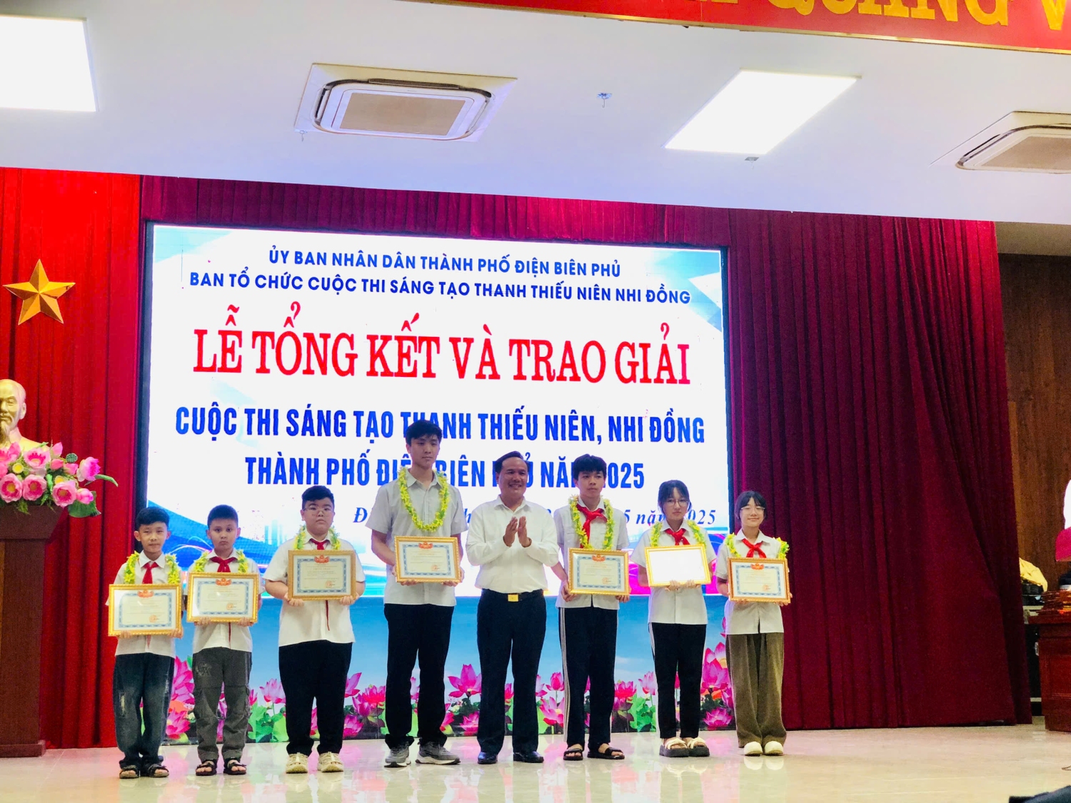 TRƯỜNG TIỂU HỌC TÔ VĨNH DIỆN THAM GIA CUỘC THI SÁNG TẠO THANH THIẾU NIÊN, NHI ĐỒNG THÀNH PHỐ ĐIỆN BIÊN PHỦ VỚI THÀNH TÍCH XUẤT SẮC