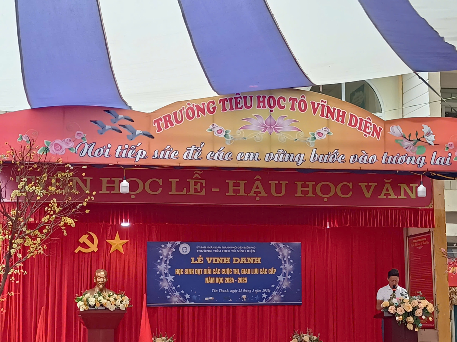 z6630117053564 023 c21d5a3a154550a1dc28938ccc4434cf