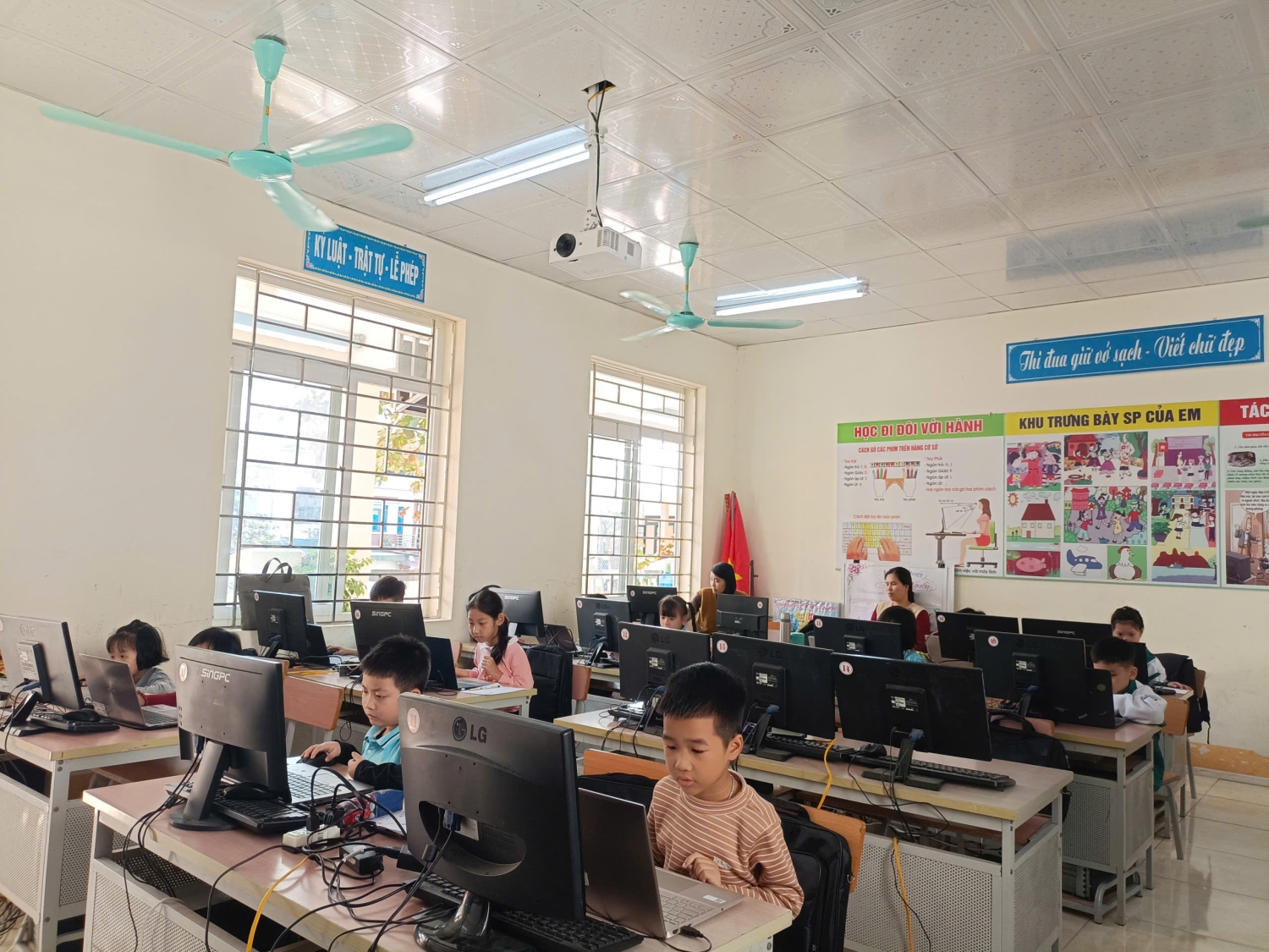 z7429679845195 01c9e11680f874929d79b3ab0c1b3a9e